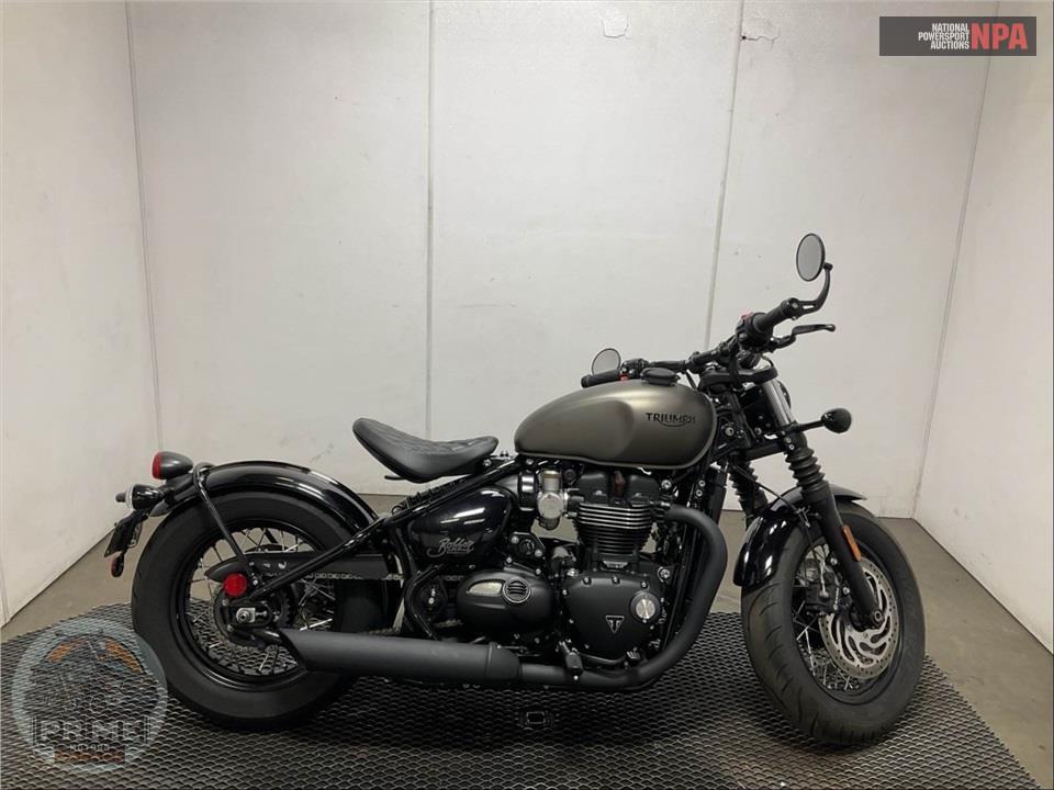 2018 TRIUMPH BONNEVILLE BOBBER BLACK (MATTE BLACK)