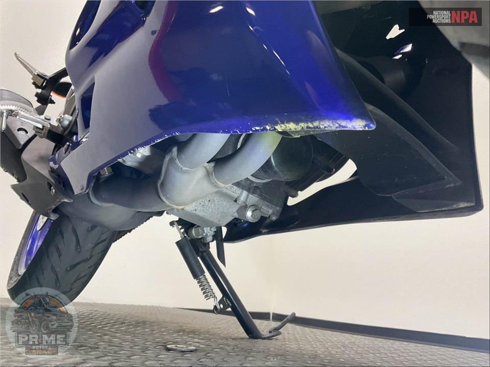 2021 Yamaha YZF-R3 — фото 13