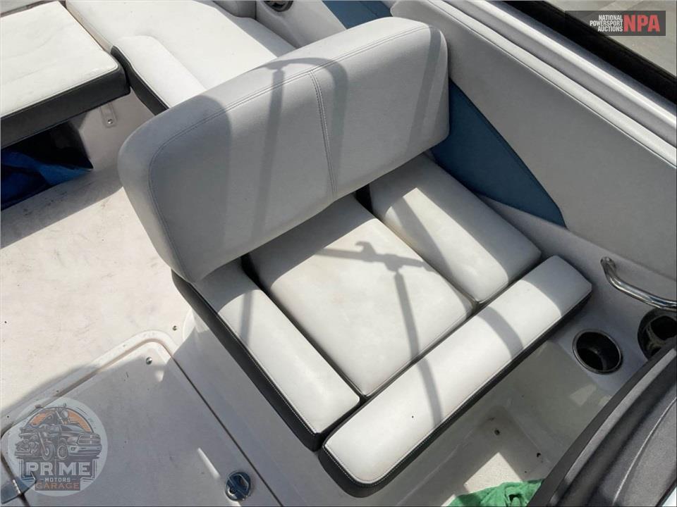 2016 Regal Marine 1900 ES L=20/E=1 200HP VOLVO SD — фото 24