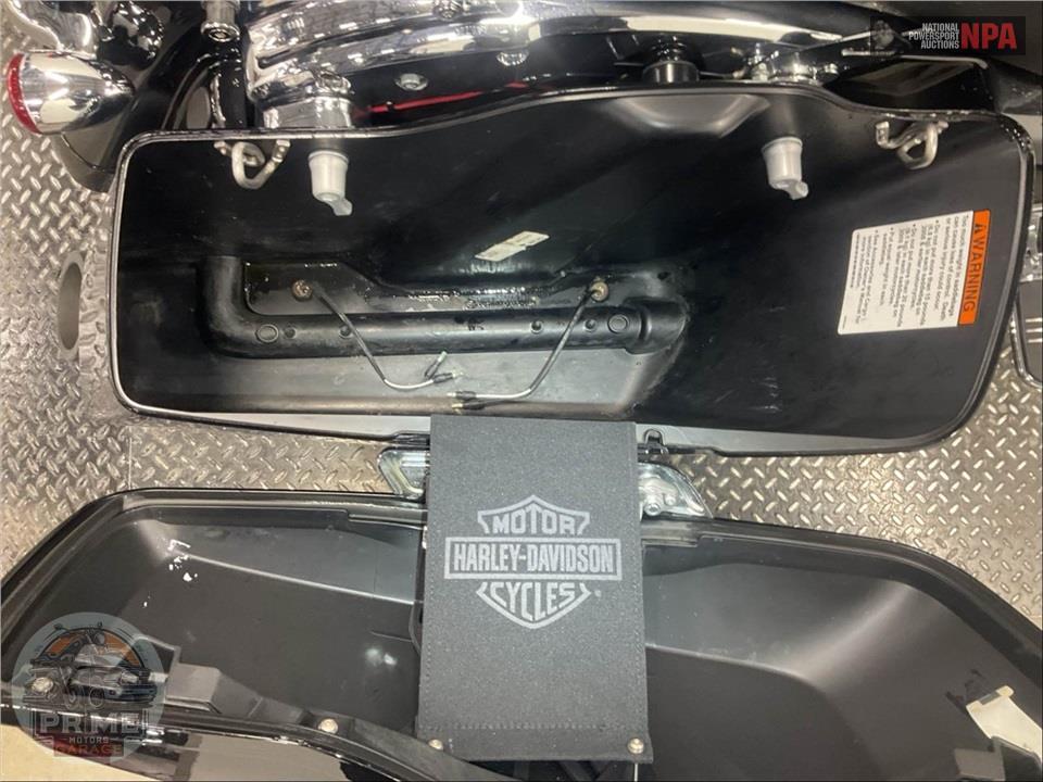 2023 Harley-Davidson FLHX STREET GLIDE — фото 17