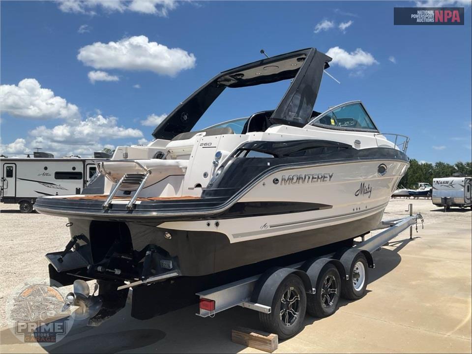 2014 Monterey Boat 260 SPORT YACHT L=28/E=1 300 HP MERC IB — фото 4