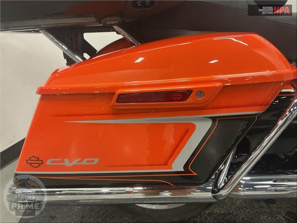 2022 Harley-Davidson FLTRKSE CVO ROAD GLIDE LIMITED — фото 17
