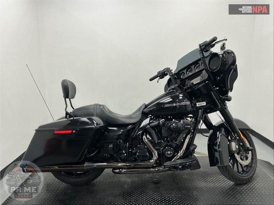 2018 Harley-Davidson FLHXS STREET GLIDE SPECIAL — фото 1