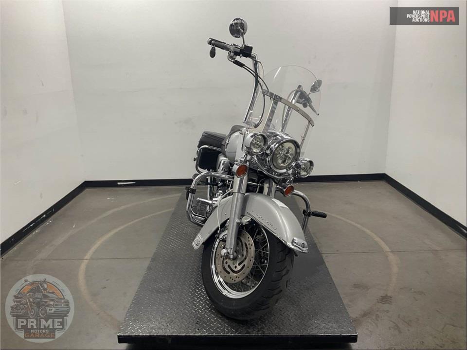 2004 Harley-Davidson FLHRCI ROAD KING CLASSIC — фото 2