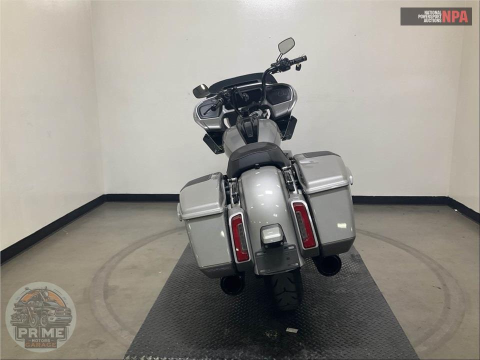 2023 Harley-Davidson FLTRXSE CVO ROAD GLIDE — фото 4