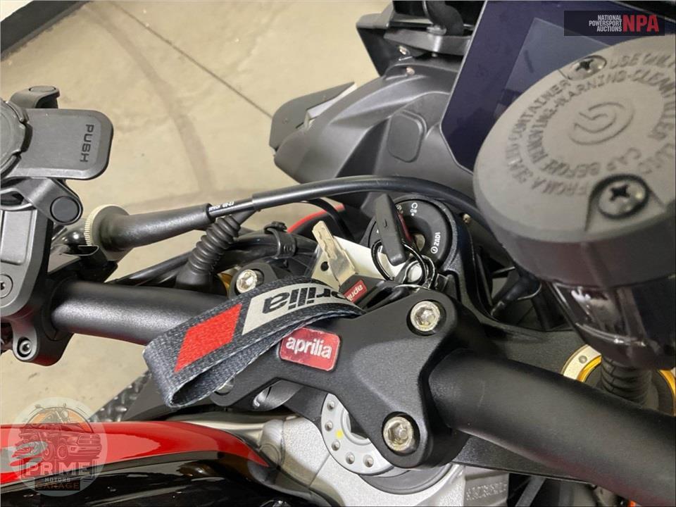2024 Aprilia TUONO V4 FACTORY 1100 — фото 16