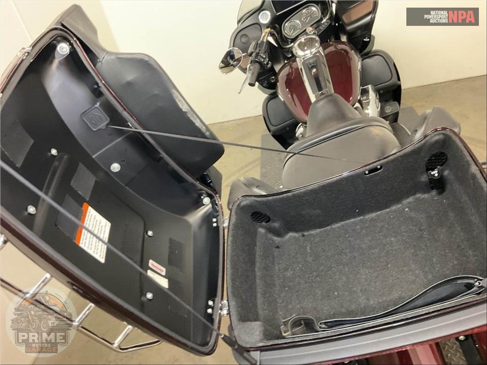 2019 Harley-Davidson FLTRU ROAD GLIDE ULTRA — фото 28
