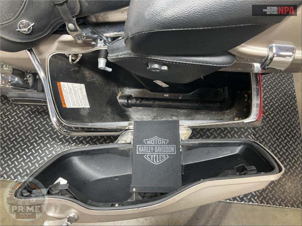 2018 Harley-Davidson FLTRU ROAD GLIDE ULTRA — фото 25