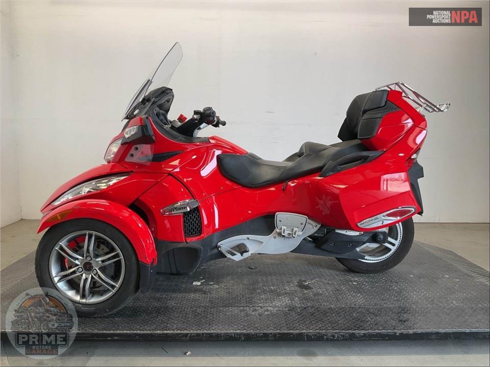 2012 Can-Am SPYDER RT-S SM5 — фото 3