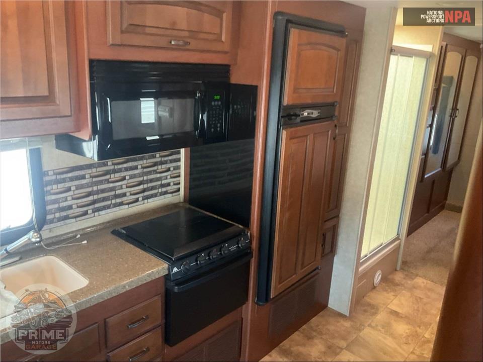 2014 Jayco M-29 MV FORD E450 - GREYHAWK SERIES — фото 26