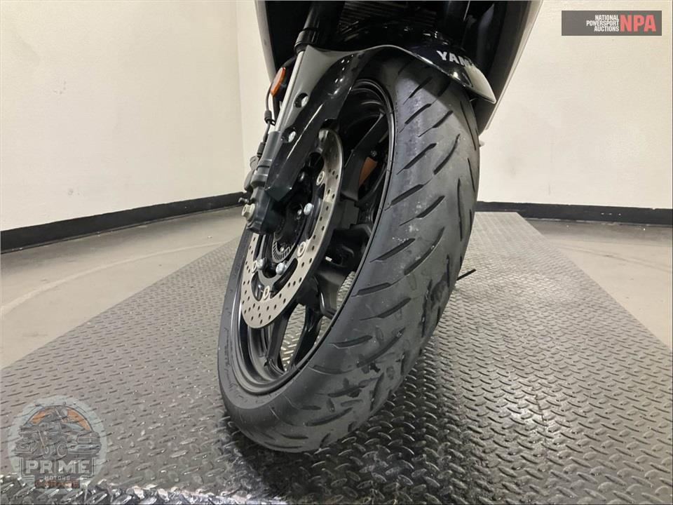 2025 Yamaha YZF-R3 — фото 22