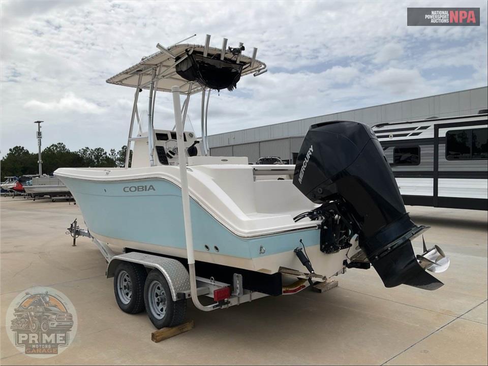 2020 Cobia Boats 220 CC L=22/E=1 150HP YAM OB — фото 3