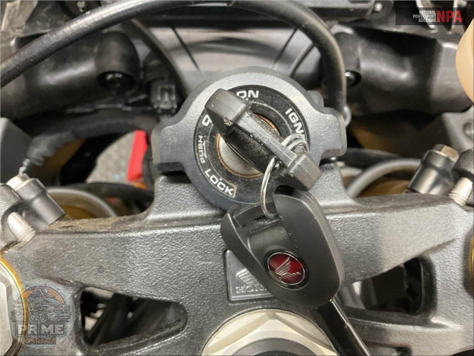 2023 Honda CBR1000RA (ABS) — фото 19
