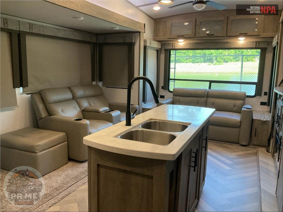 2022 Wildwood By Forest River M-34RL - HERITAGE GLEN ELITE FIFTH WHEEL SERIES — фото 7