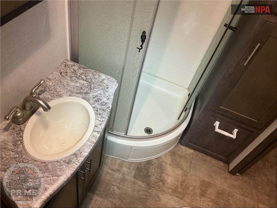 2017 Crossroads Rv M-291 RK - SUNSET TRAIL SUPER LITE SERIES — фото 17