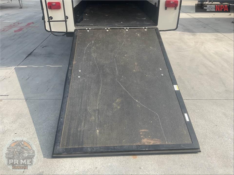 2019 Keystone Rv M-381 TH - MONTANA HIGH COUNTRY TOY HAULER TOY HAULER SERIES — фото 53