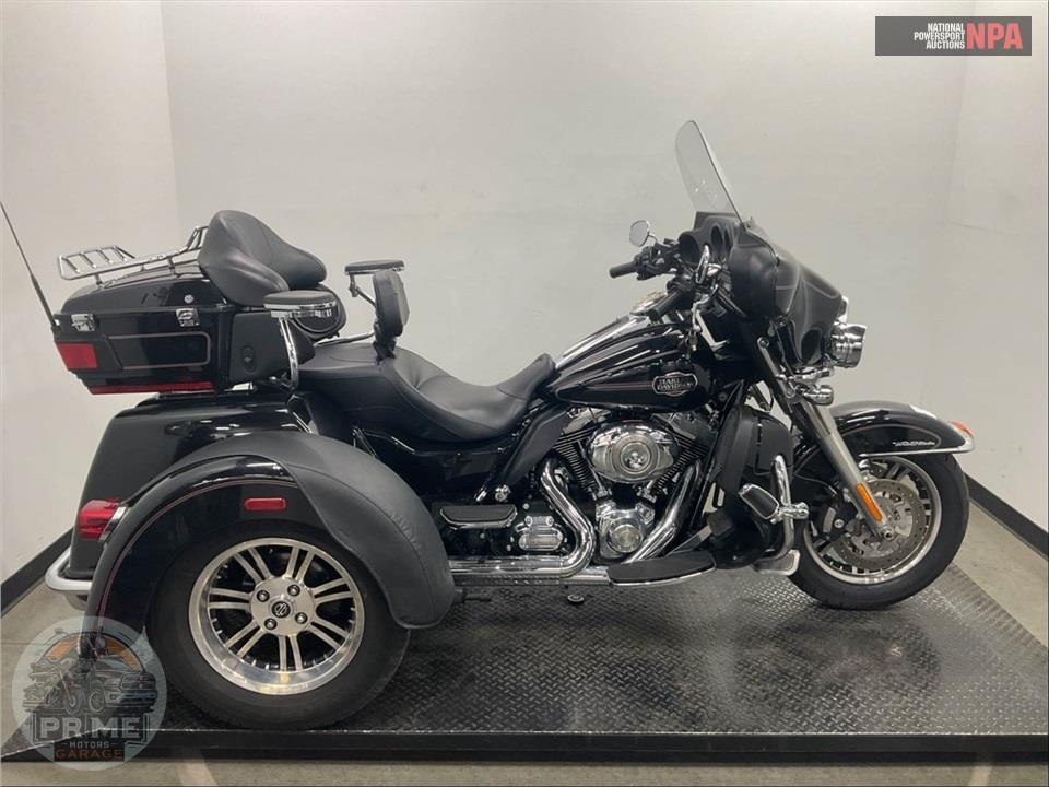 2011 Harley-Davidson FLHTCUTG TRIGLIDE UL CLSC — фото 1