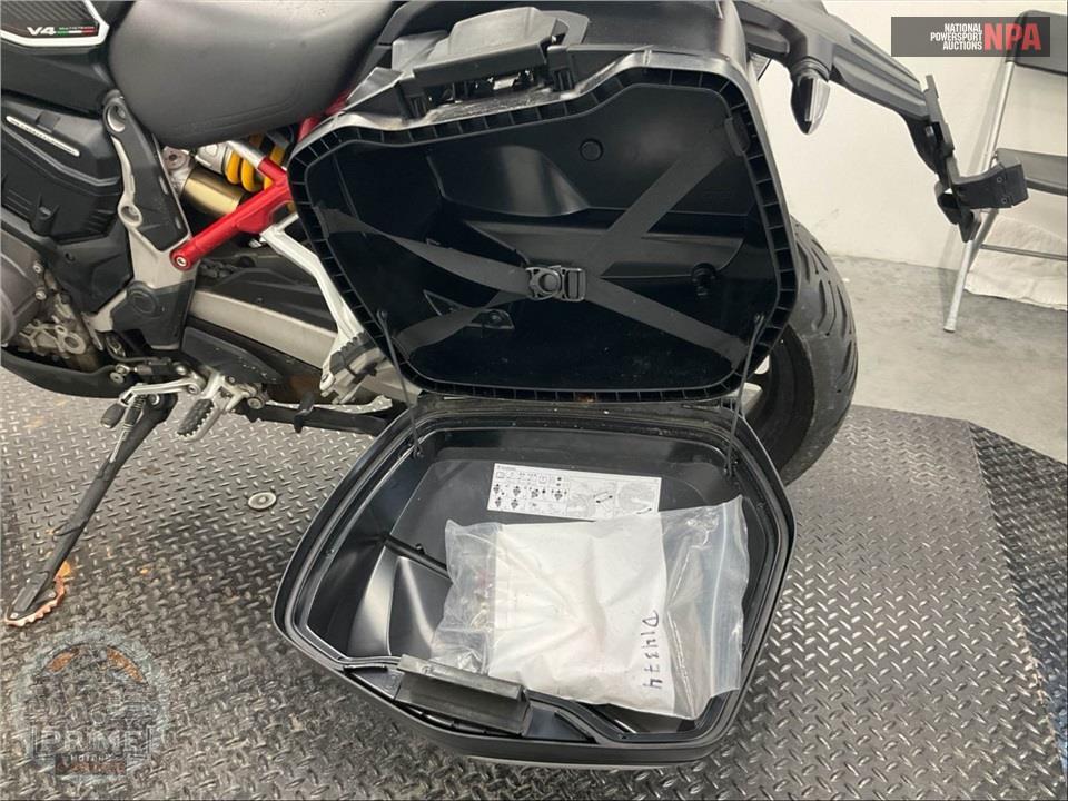 2023 Ducati MULTISTRADA V4 S TRAVEL & RADAR — фото 18