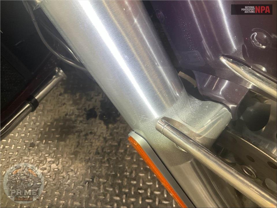 2014 Harley-Davidson FLHTCUTG TRIGLIDE ULTRA CLASSIC — фото 27