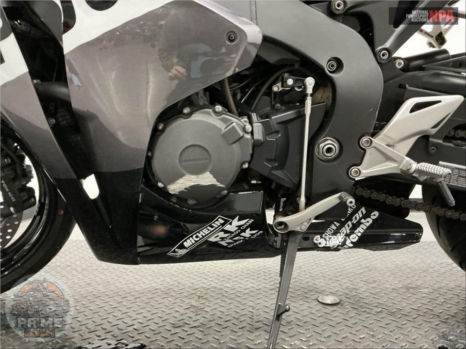 2008 Honda CBR1000RR8 — фото 9