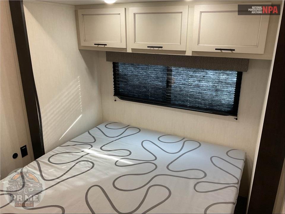 2025 Sabre By Forest River M-37FLH - FIFTH WHEEL SERIES — фото 10