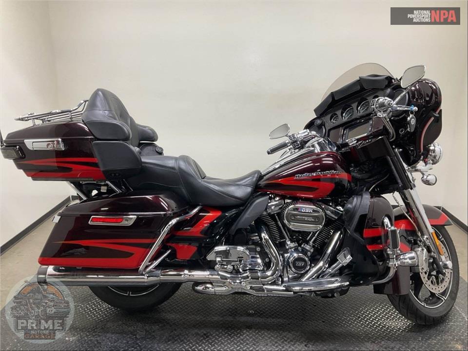 2017 Harley-Davidson FLHTKSE CVO ULTRA LIMITED — фото 1