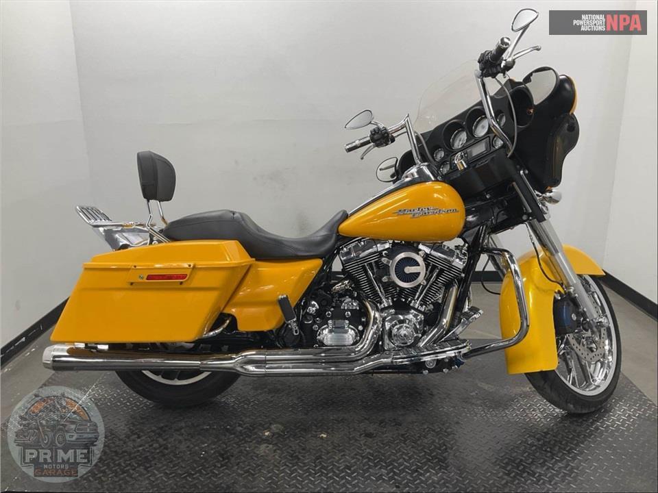 2013 HARLEY-DAVIDSON FLHX STREET GLIDE
