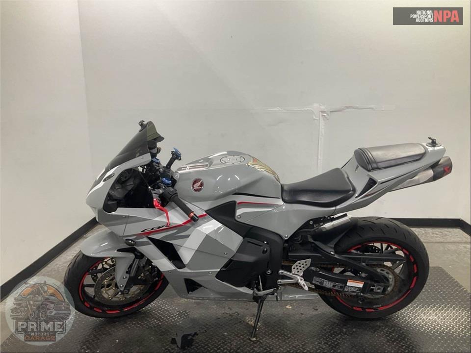 2025 Honda CBR600RR (ABS) — фото 3