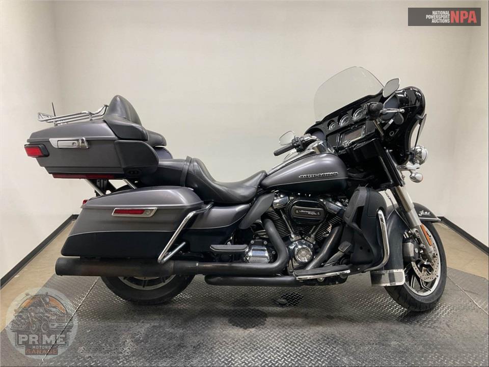 2017 Harley-Davidson FLHTK ULTRA LIMITED — фото 1