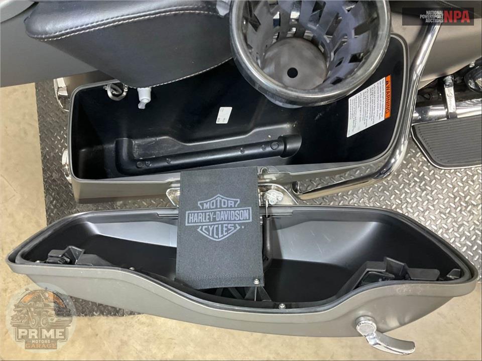 2019 Harley-Davidson FLHTK ULTRA LIMITED — фото 27