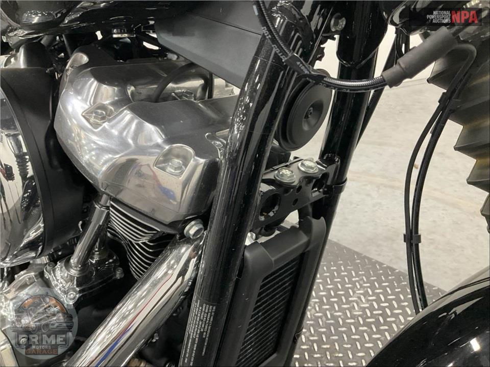 2025 Harley-Davidson FXBB STREET BOB — фото 12