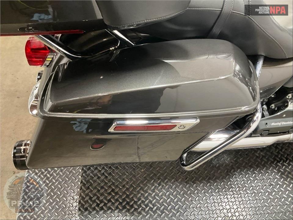 2019 Harley-Davidson FLTRU ROAD GLIDE ULTRA — фото 24