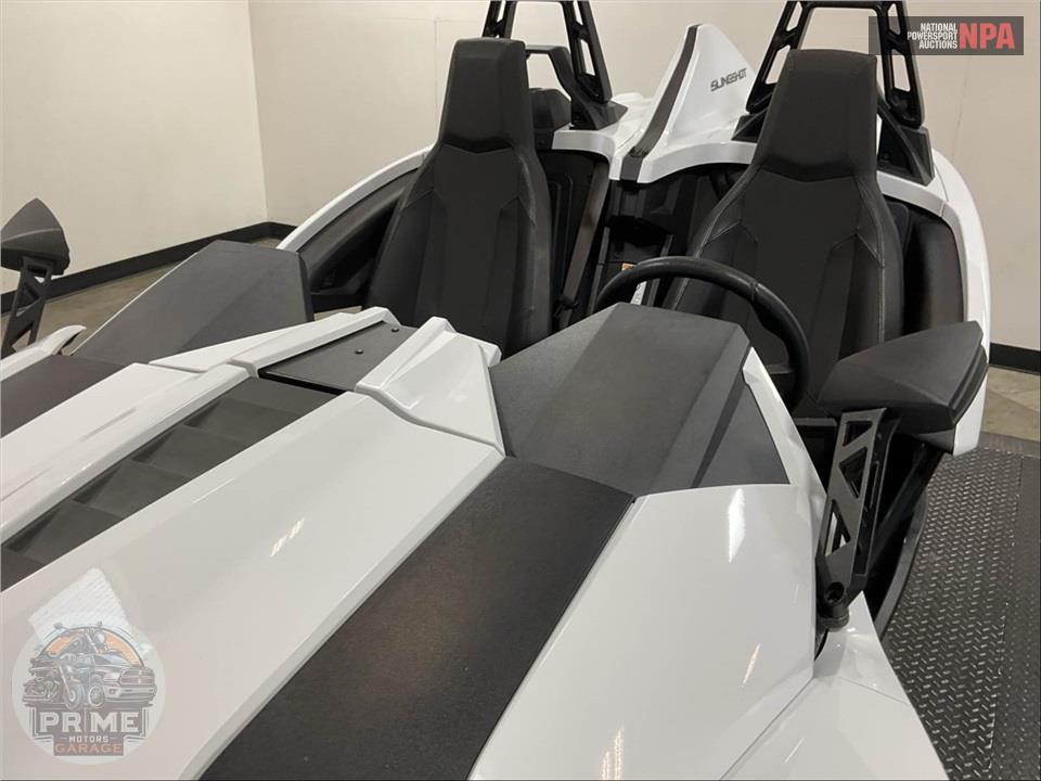 2019 Polaris SLINGSHOT S — фото 11