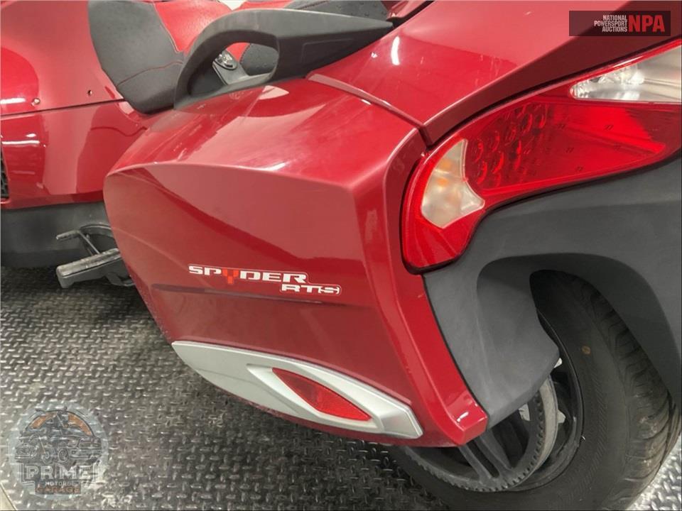 2015 Can-Am Spyder RT-S SM6 — фото 23