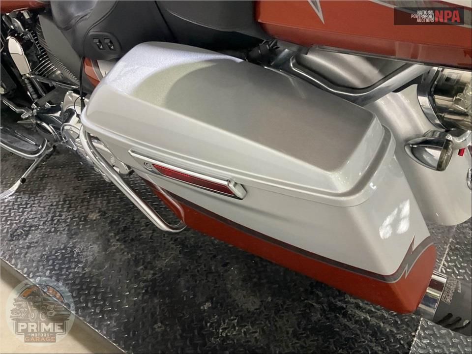2014 Harley-Davidson FLHTKSE CVO ULTRA LIMITED — фото 24