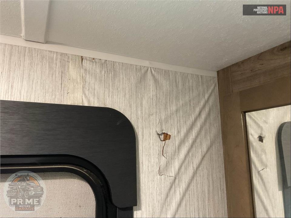 2020 Palomino By Forest River M-32BHQS - PUMA SERIES — фото 23