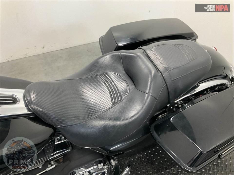 2010 Harley-Davidson FLHX STREET GLIDE — фото 37