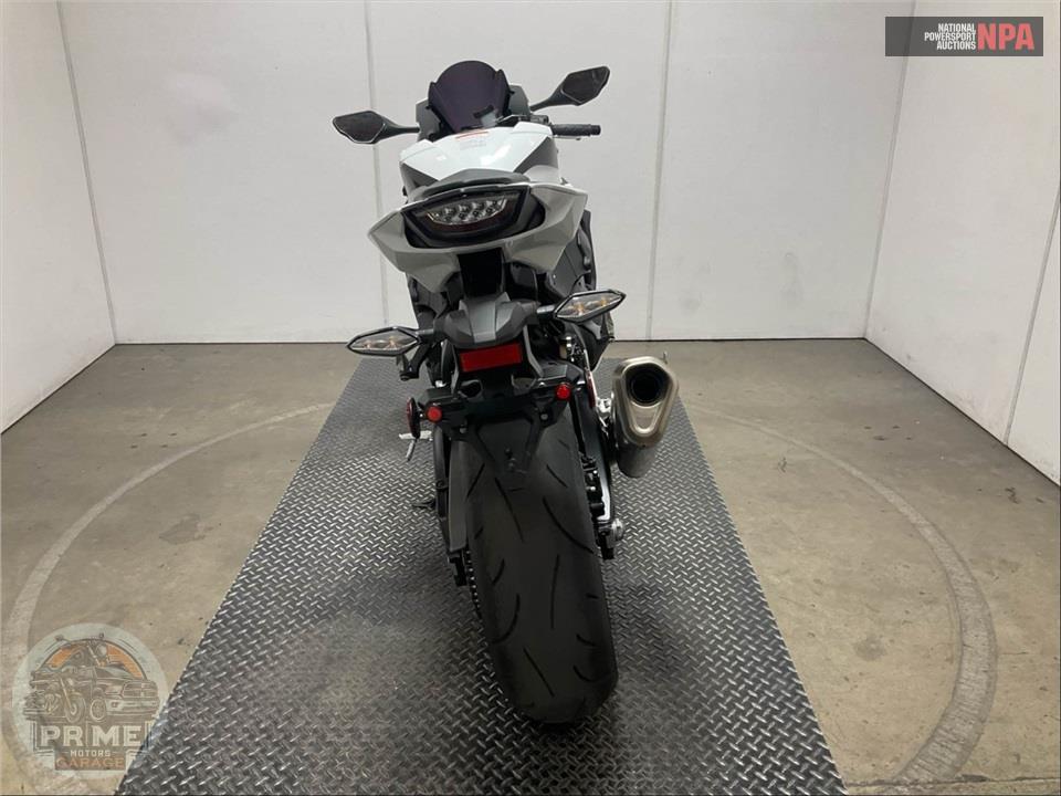 2026 Honda CBR1000RR — фото 4
