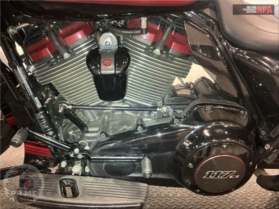 2021 Harley-Davidson FLTRXSE CVO ROAD GLIDE — фото 7
