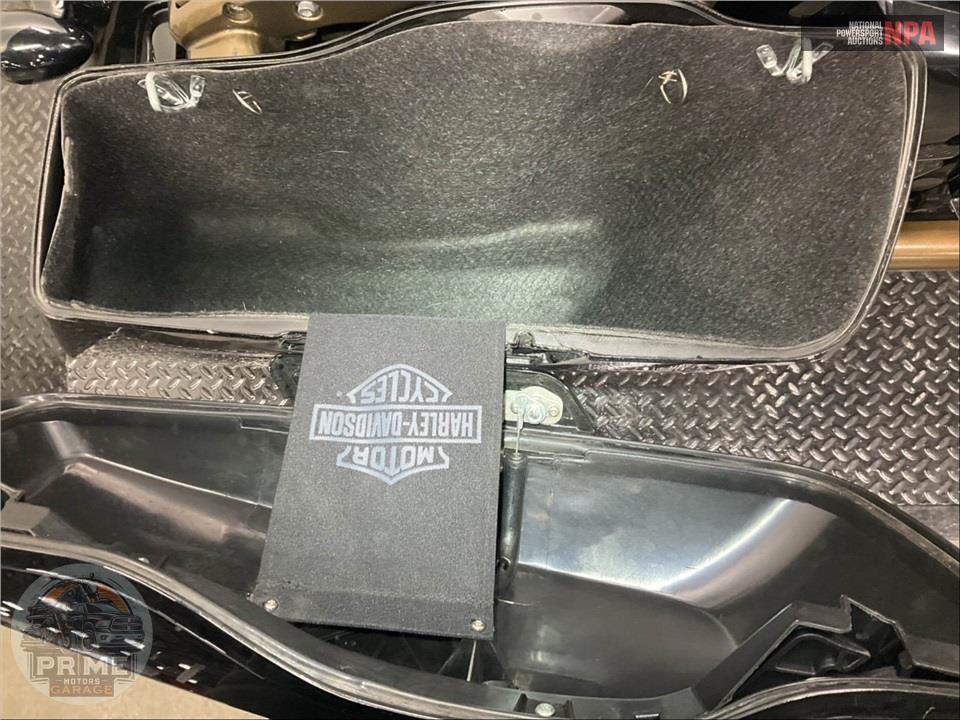 2014 Harley-Davidson FLHXS STREET GLIDE — фото 25