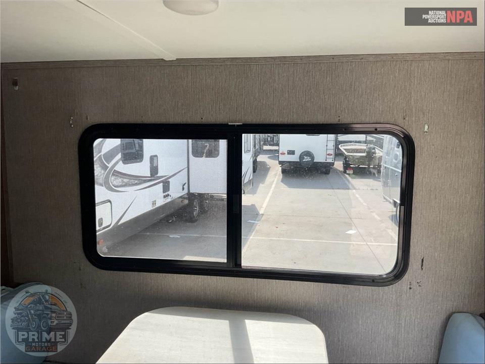 2019 Coleman By Dutchmen M-2405BH - LIGHT SERIES — фото 36