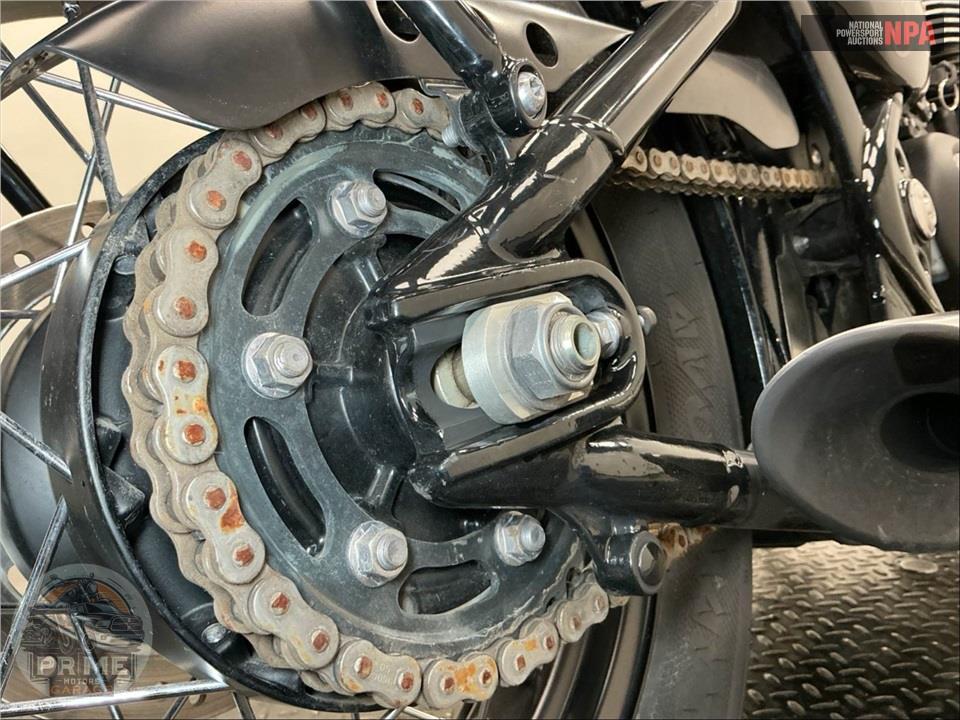 2022 Triumph BONNEVILLE BOBBER — фото 22