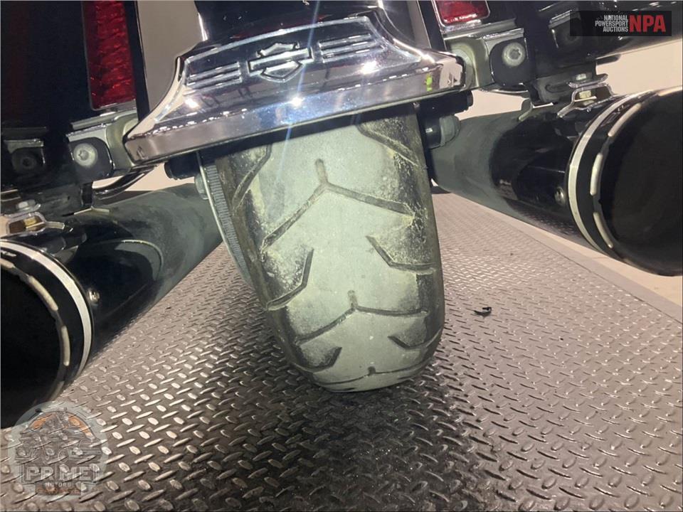 2019 Harley-Davidson FLHTK ULTRA LIMITED — фото 33