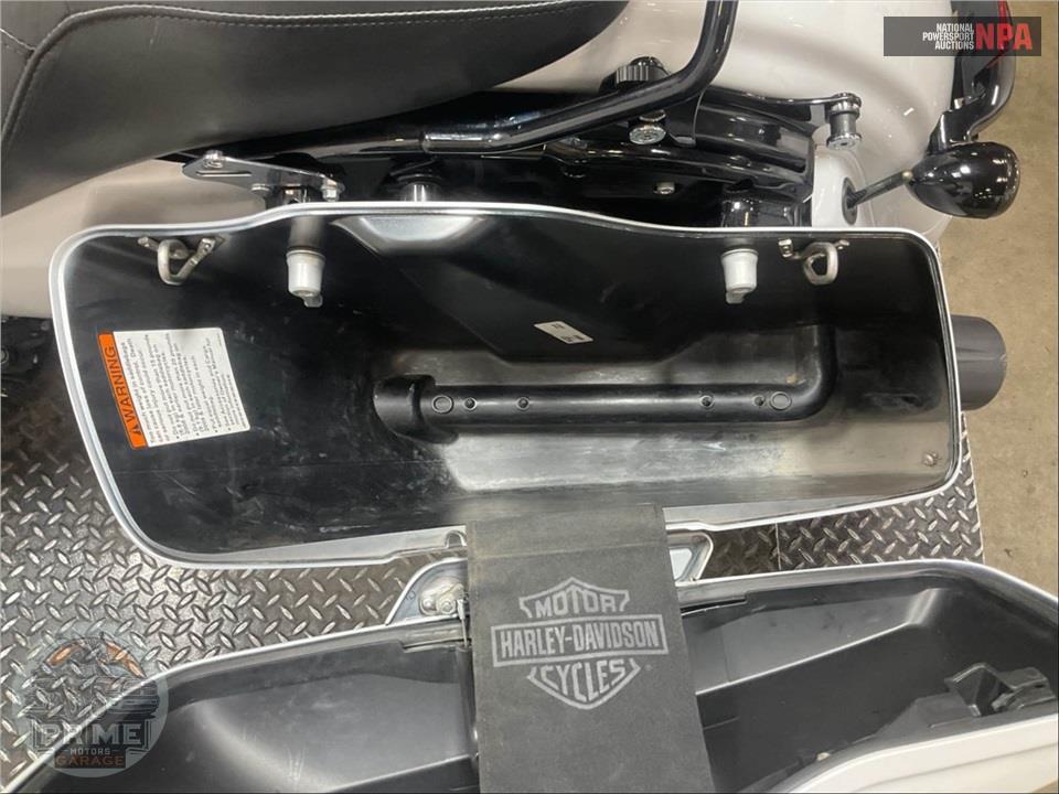 2020 Harley-Davidson FLHXS STREET GLIDE SPECIAL — фото 18