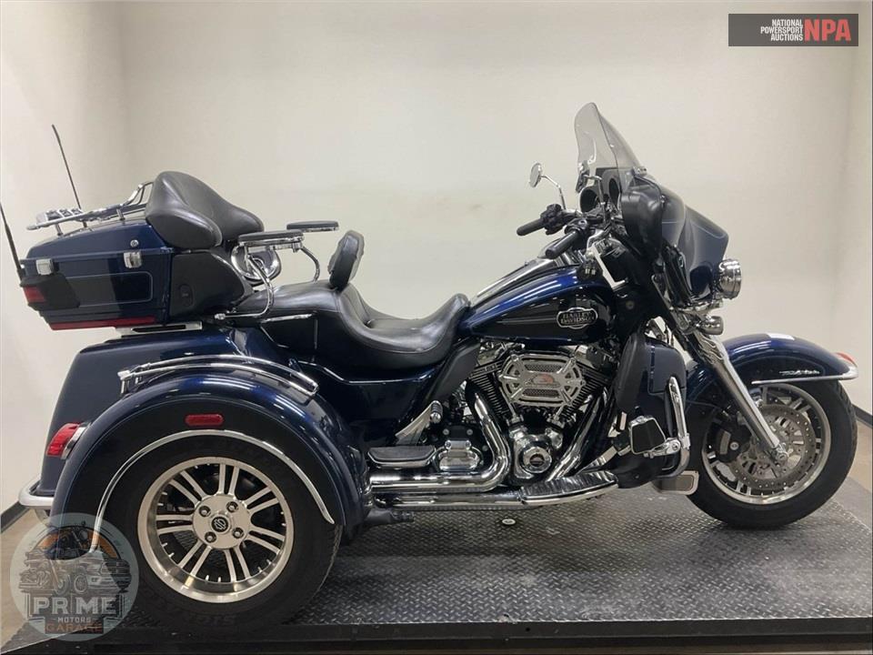 2012 Harley-Davidson FLHTCUTG TRIGLIDE UL CLSC — фото 1