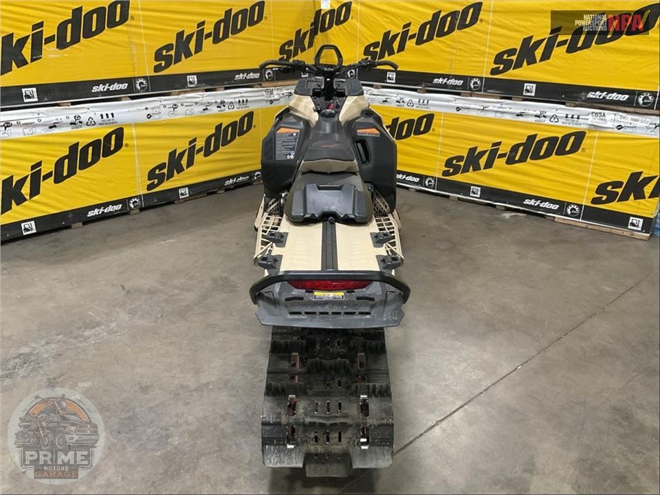 2024 Ski-Doo Summit X 154 850 E-TEC PowderMax Light FlexEdge 2.5" SHOT — фото 4