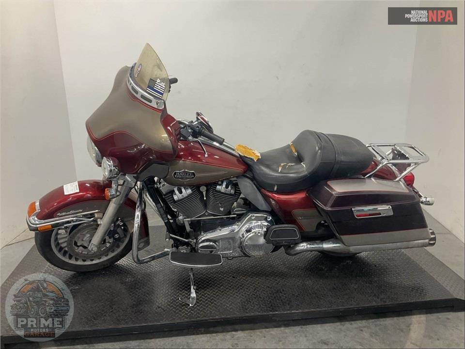 2009 Harley-Davidson FLHTCU ULTRA CLASSIC ELECTRA GLIDE — фото 3