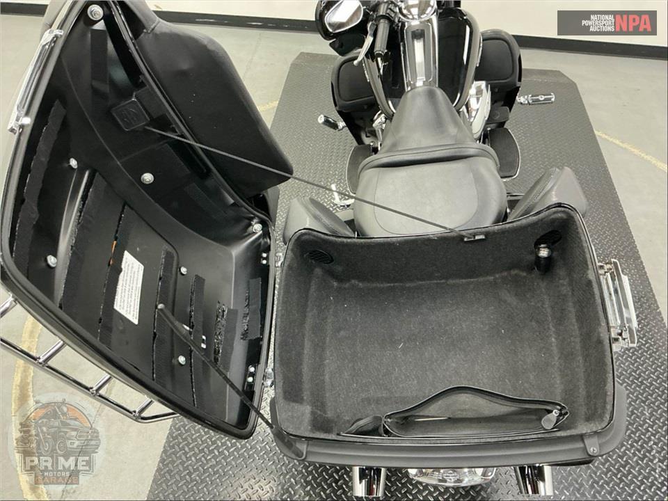 2019 Harley-Davidson FLHTK ULTRA LIMITED — фото 26