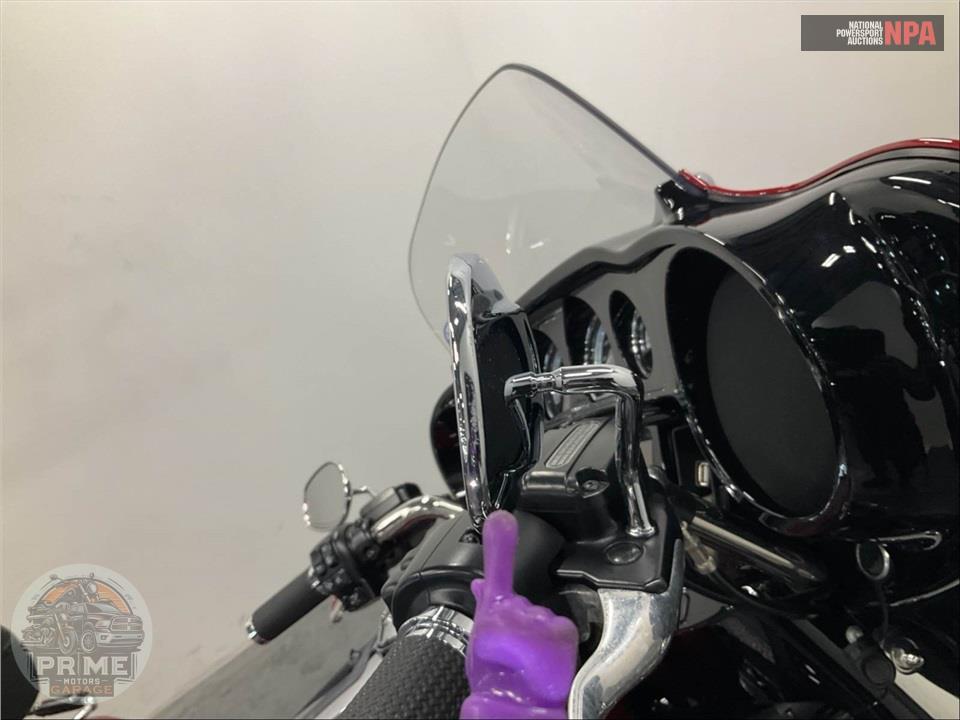 2018 Harley-Davidson FLHTKL ULTRA LIMITED LOW — фото 25