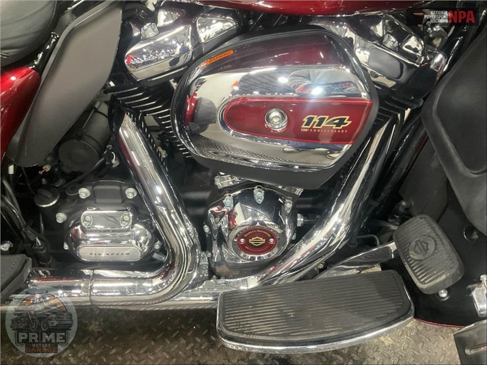 2023 Harley-Davidson FLHTCUTGANV TRI GLIDE ULTRA ANNIVERSARY — фото 6